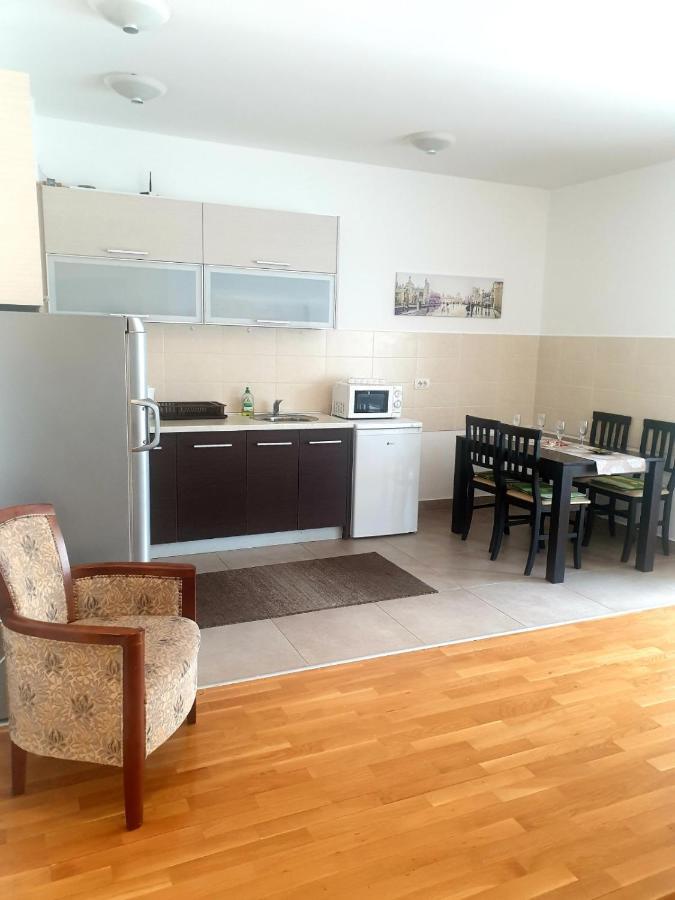 City & Sea Apartments Budva Quarto foto