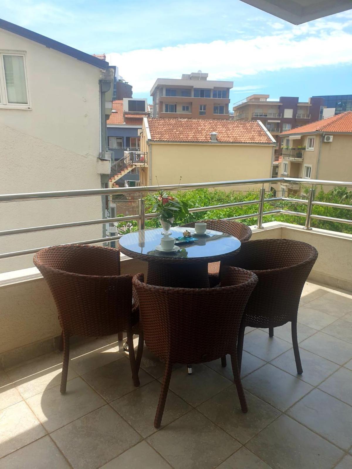 City & Sea Apartments Budva Quarto foto